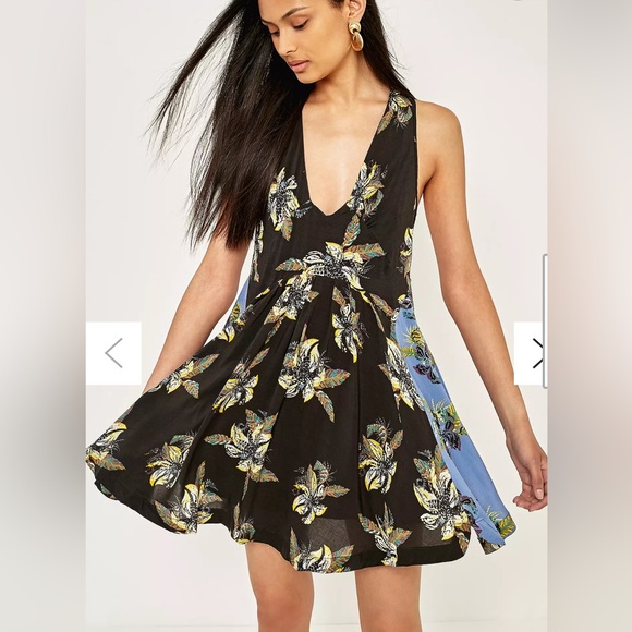 Free People Dresses & Skirts - NWOT - Free People “Thought I Was Dreaming” Floral Mini Dress